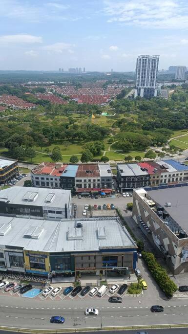 Sky Trees 4 Guests High Floor Nflix Hbo Disney Garden View A1801 Johor Bahru Exteriér fotografie